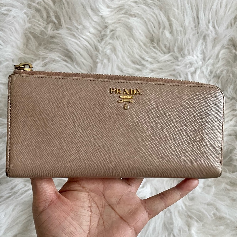 Authentic PRADA Milano long wallet🌸🌸🌸